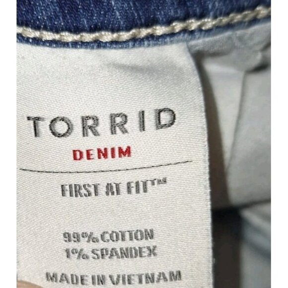 Torrid Women's Blue Size 20 Jean Shorts 40x2 - Picture 4 of 5